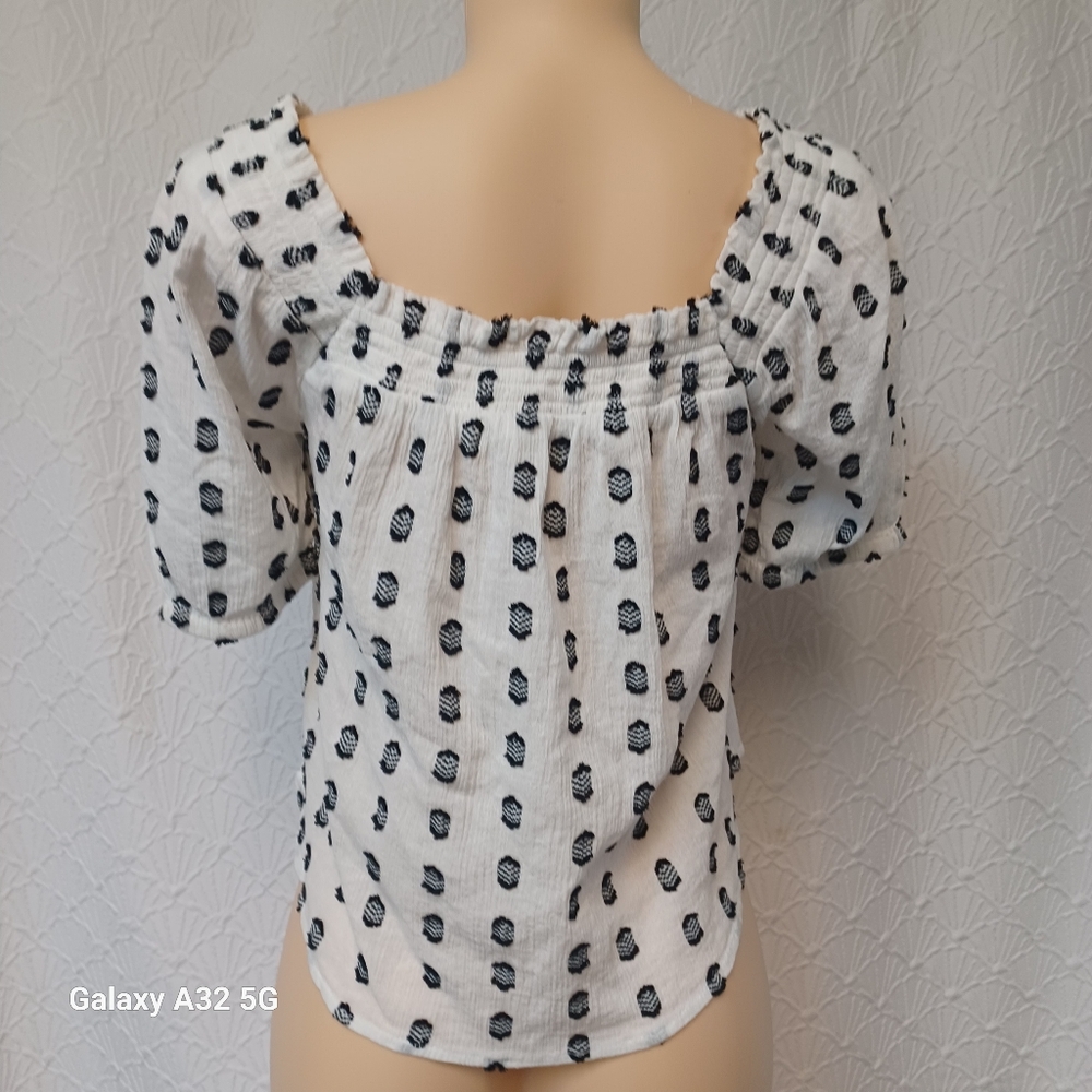 LOFT Women Size S Black and White Patterned Blouse - Picture 6 of 13